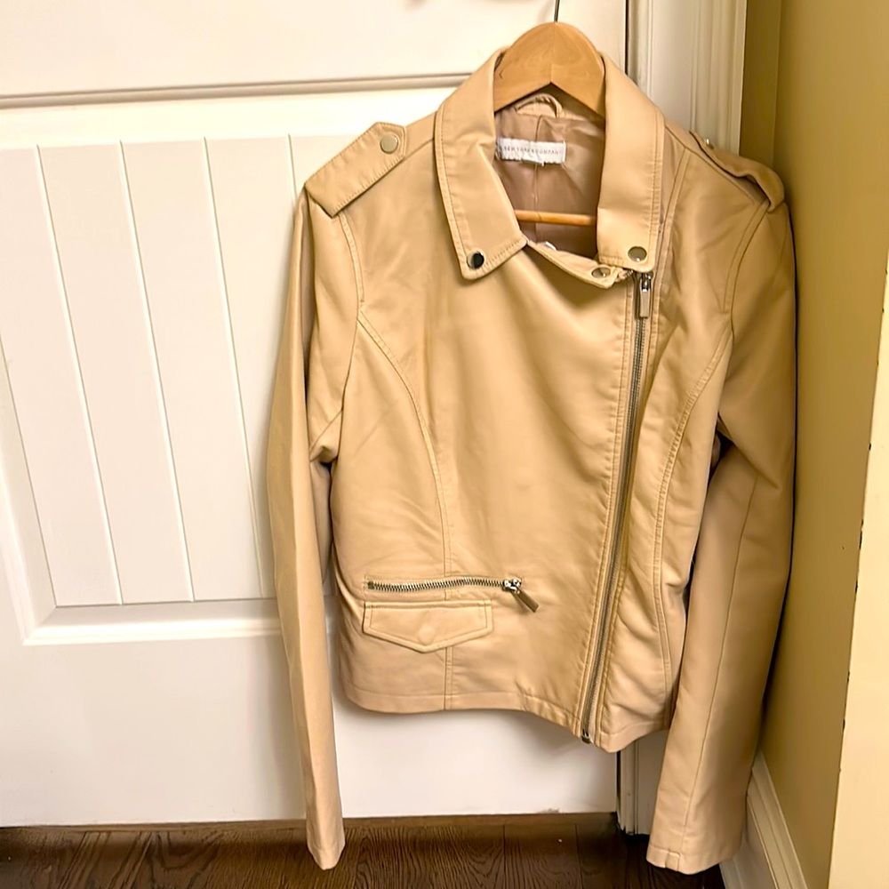 Brand new women’s leather jacket size Large - beige color